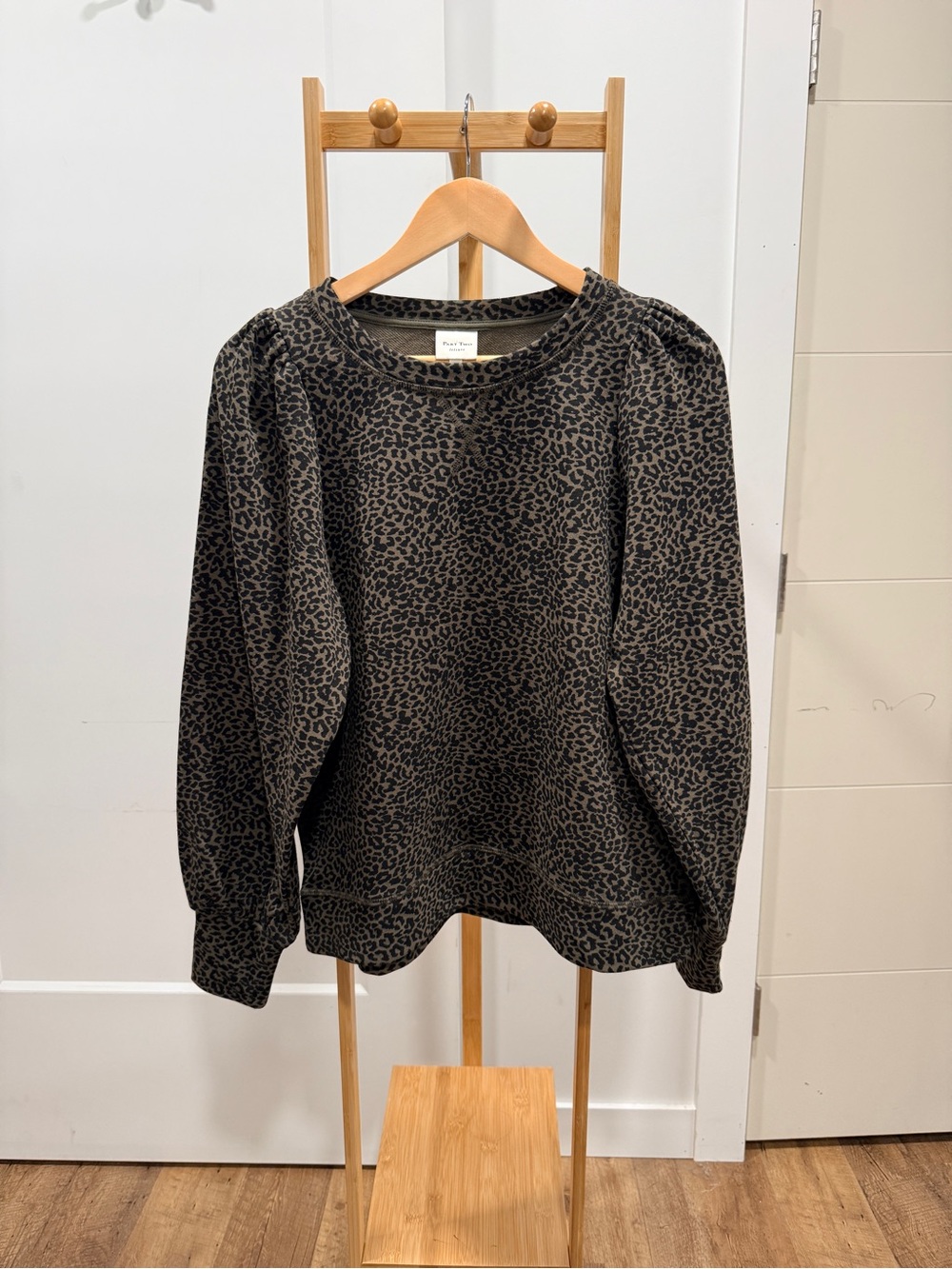 Part Two Leopard Print Long Sleeve Pullover Brown & Black Size Medium Balloon